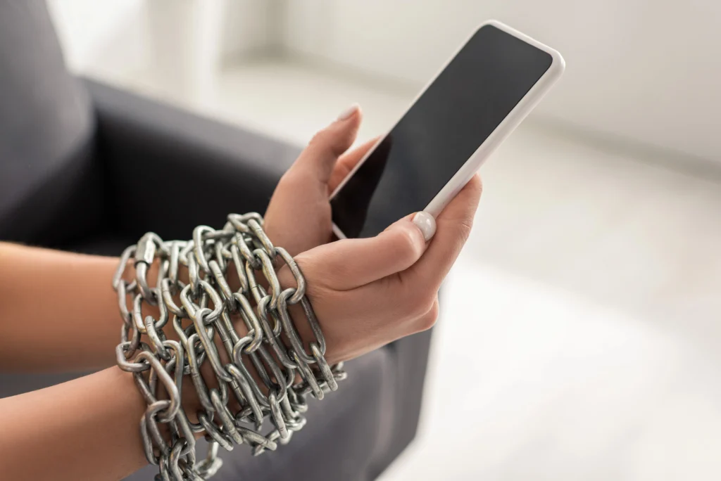 woman chained to phone because she has internet addiction